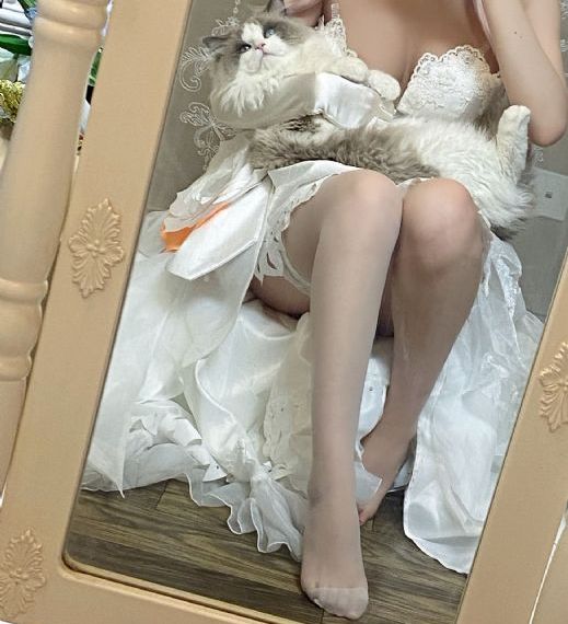 向苍兰爵士献上纯洁_4K在线观看视频