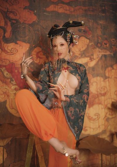 淫辱的秘书调教h_高清完整版