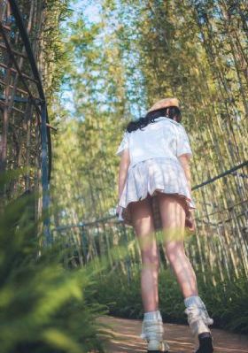 大尺度吃奶摸扎视频网站_BD韩语天堂在线